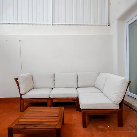 Apartamento 7ti7 Telhal With A Lovely Backyard