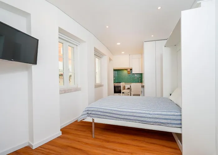 7ti7 Telhal With A Lovely Backyard Διαμέρισμα