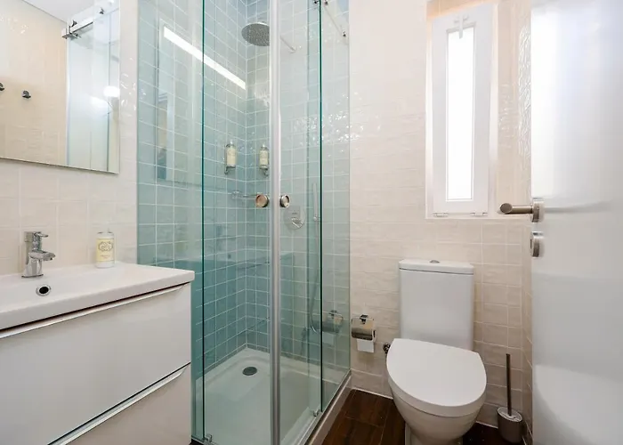 7ti7 Telhal With A Lovely Backyard Διαμέρισμα