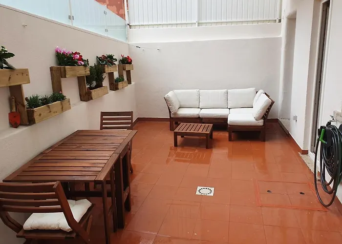 דירה 7ti7 Telhal With A Lovely Backyard ליסבון