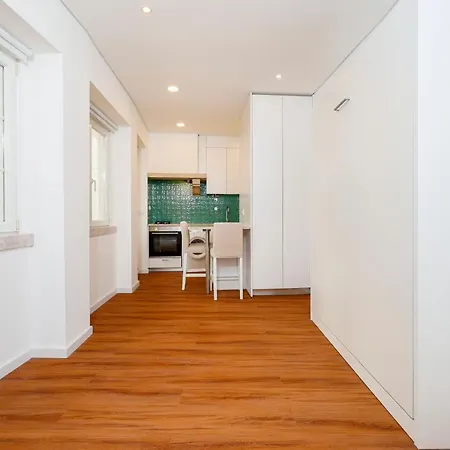 Apartament 7ti7 Telhal With A Lovely Backyard